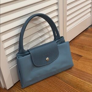 Perfect tote for school or work!!